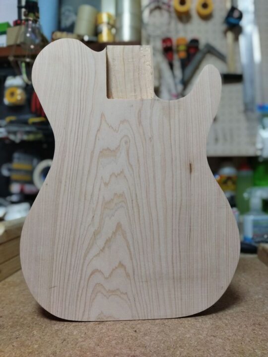国産通販ギター用　ボディー材　木材1 ボディ